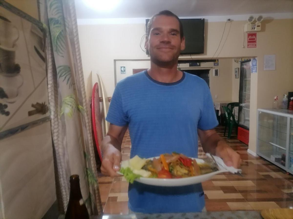 Hospedaje Restaurante El Hombre Puerto Chicama Exteriér fotografie