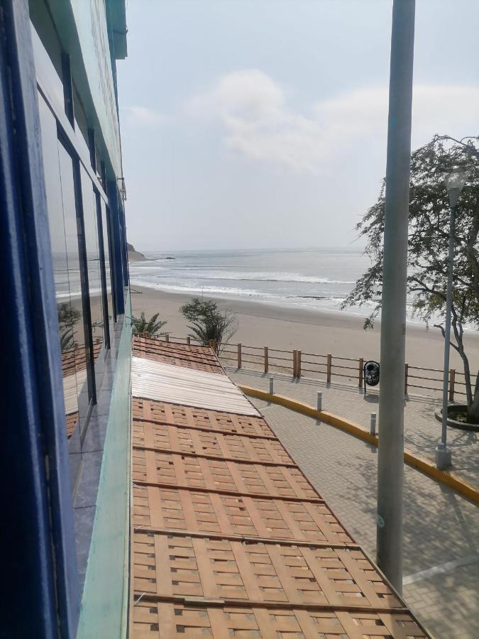 Hospedaje Restaurante El Hombre Puerto Chicama Exteriér fotografie
