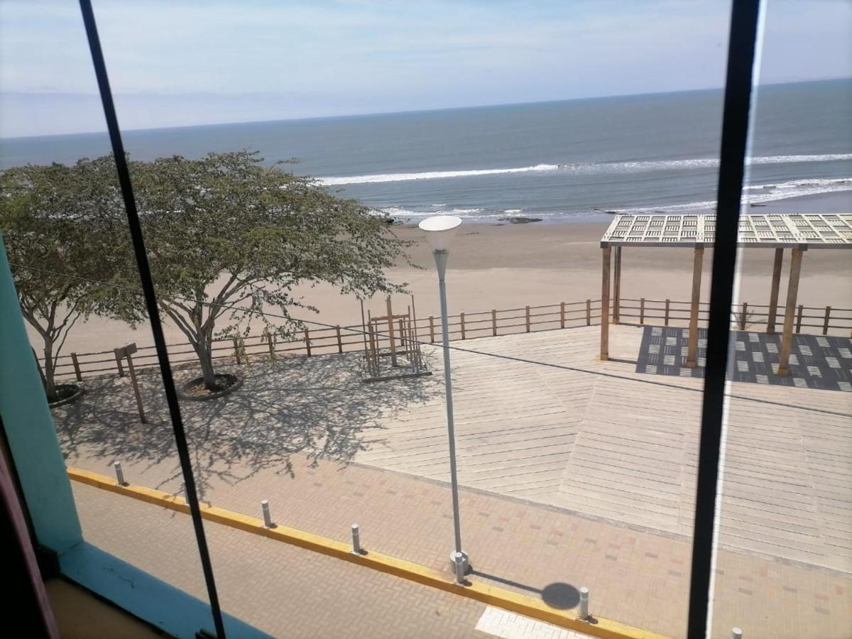 Hospedaje Restaurante El Hombre Puerto Chicama Exteriér fotografie